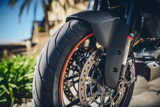 摩托車半離合很容易傷摩擦片