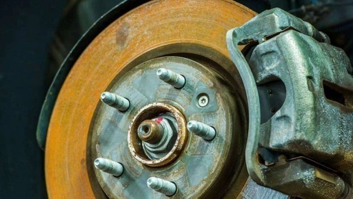 別總不把剎車片生銹當(dāng)回事！