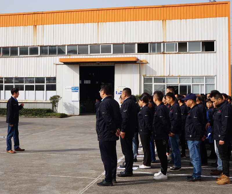 華龍公司開展消防演練活動(dòng)