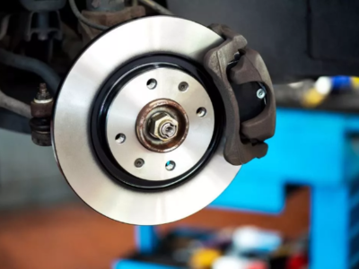 剎車片的耐高溫性能到底是什么決定的？